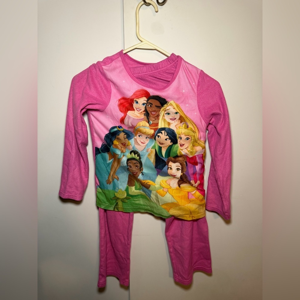 Disney Princess & Lilo 5 Pajama Sets Bundle Size 7/8. - Picture 2 of 15